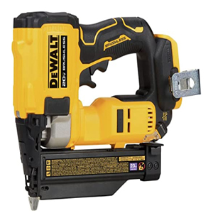Аккумуляторный гвоздезабивной пистолет DeWalt DCN623
